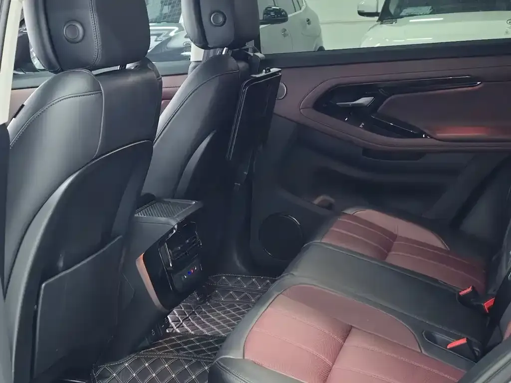 Land Rover Evoque — фото 6