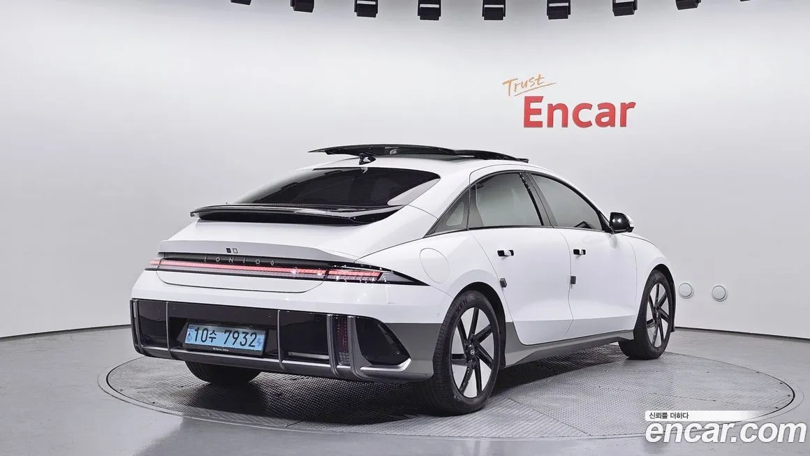 Hyundai Ioniq6 — фото 3