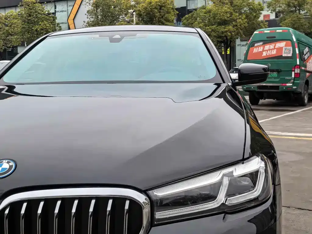 BMW 5 Series New Energy — фото 6