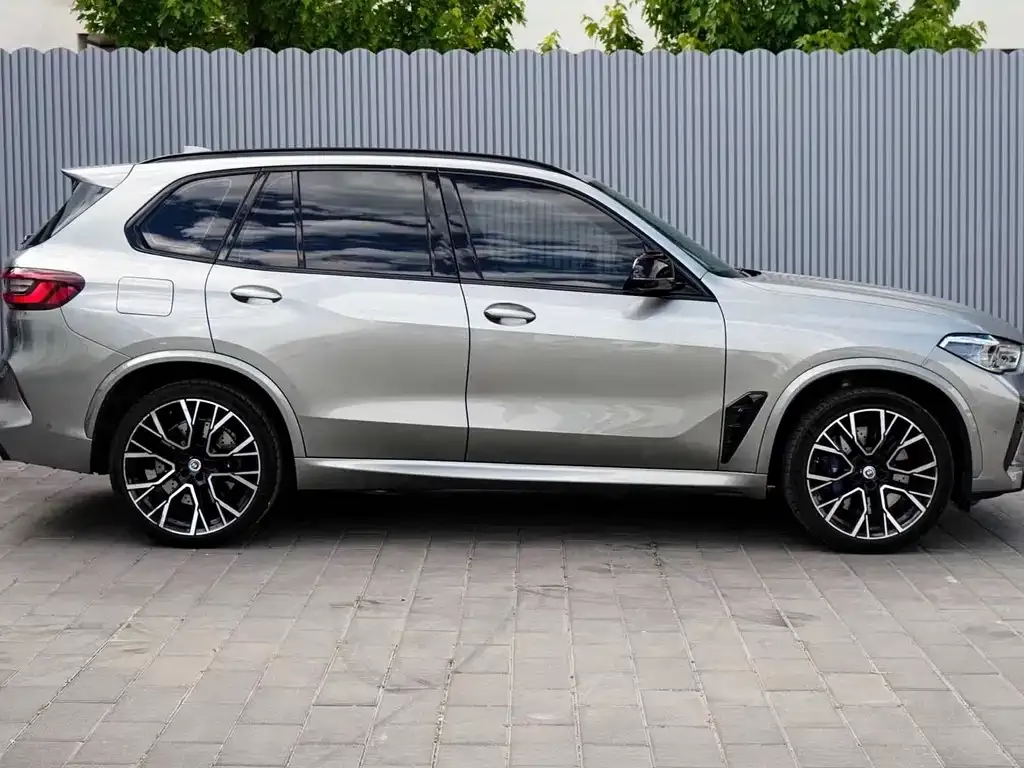 BMW X5 M — фото 10