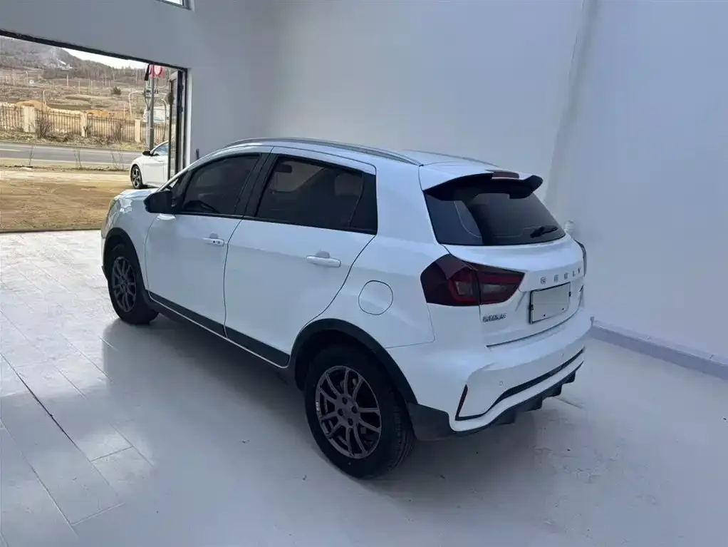 Geely Vision X3 — фото 2