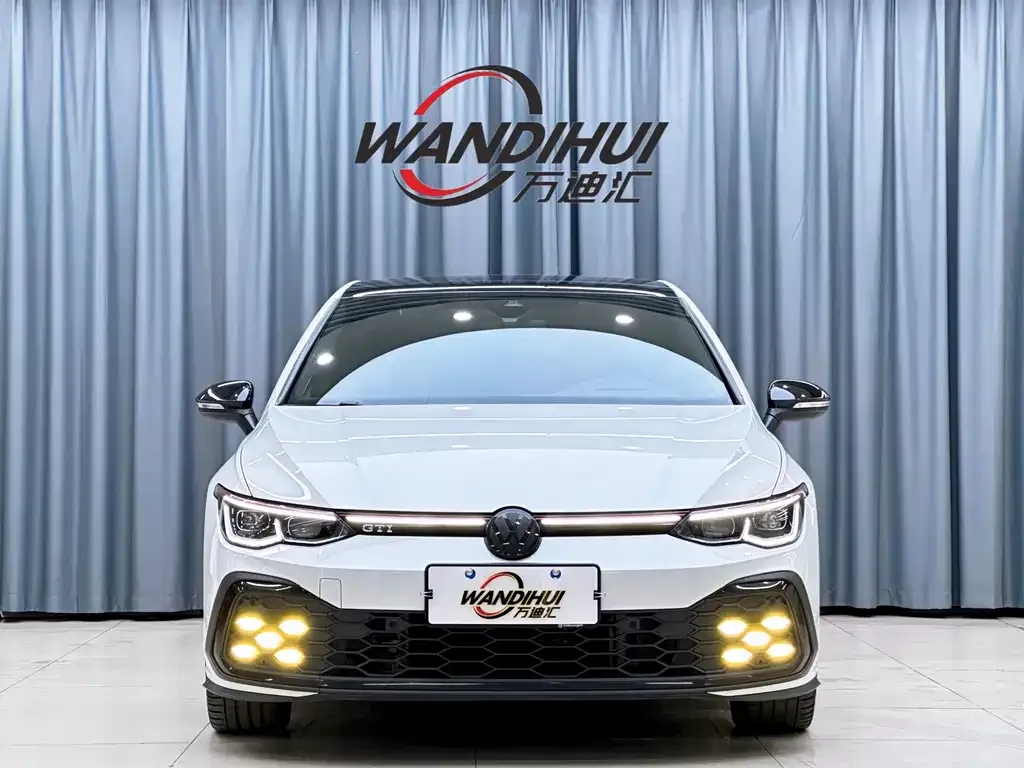 Volkswagen Golf GTI — фото 6
