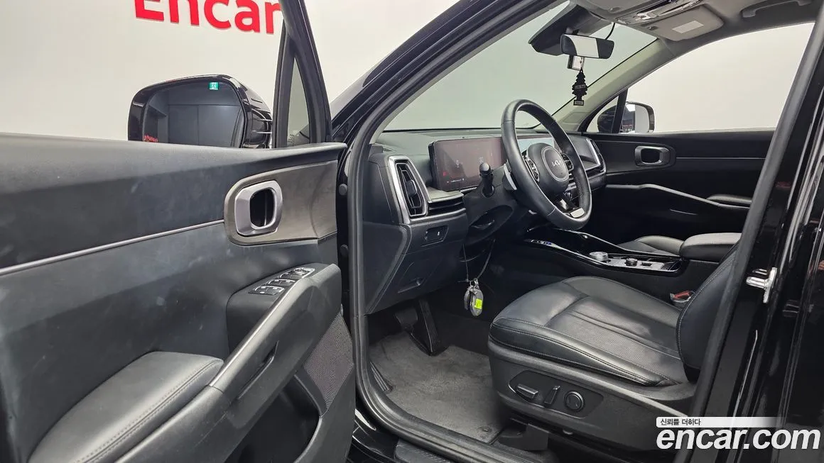 Kia Sorento — фото 6