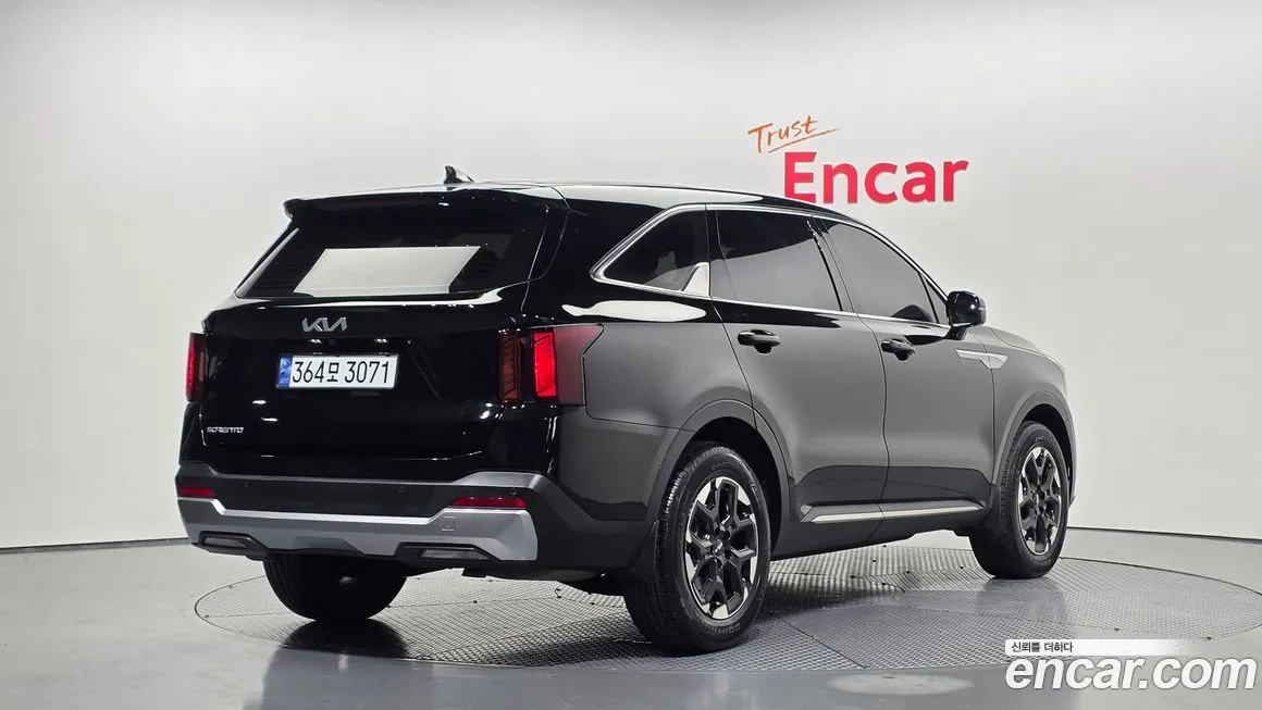 Kia Sorento — фото 9