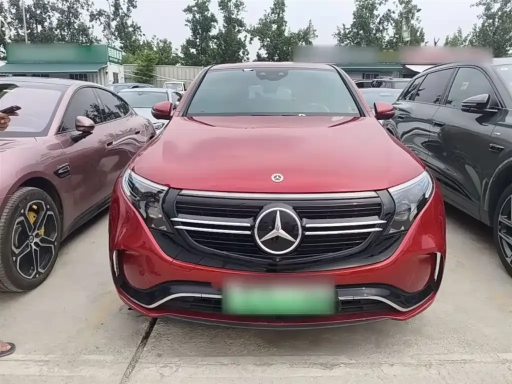 Mercedes-Benz EQC — фото 9