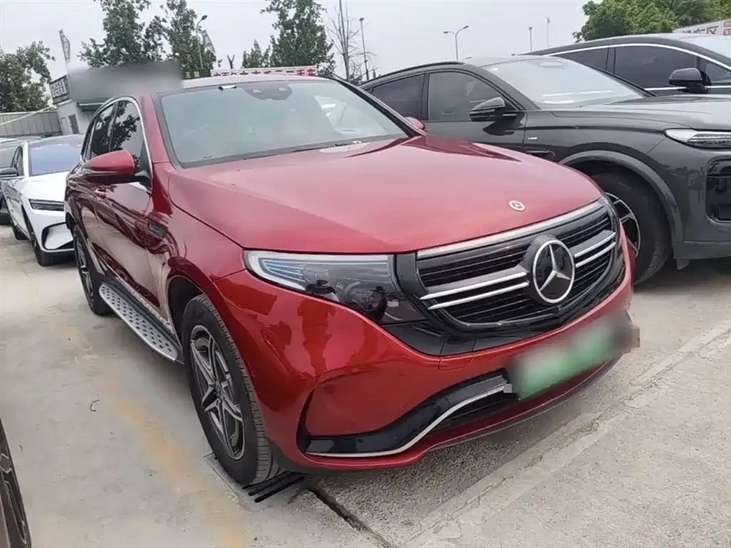 Mercedes-Benz EQC — фото 5
