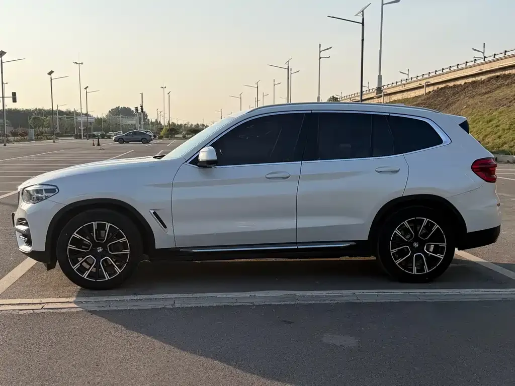 BMW X3 — фото 3