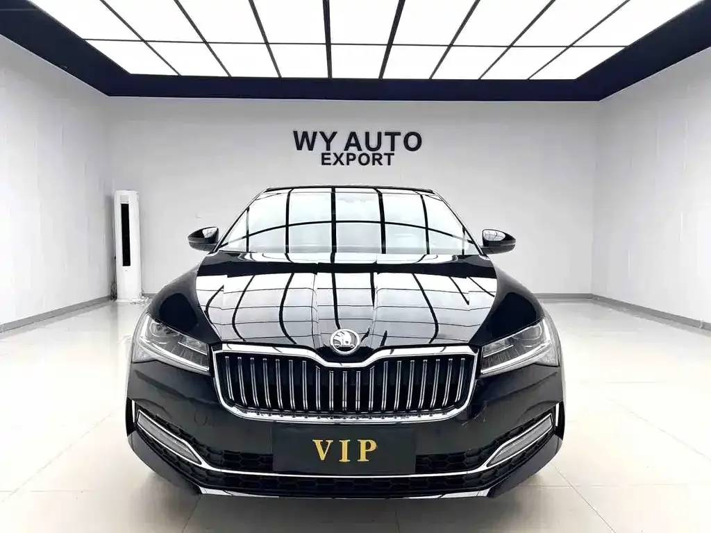 Skoda Superb — фото 6