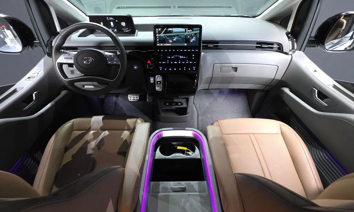 Hyundai Staria — фото 10