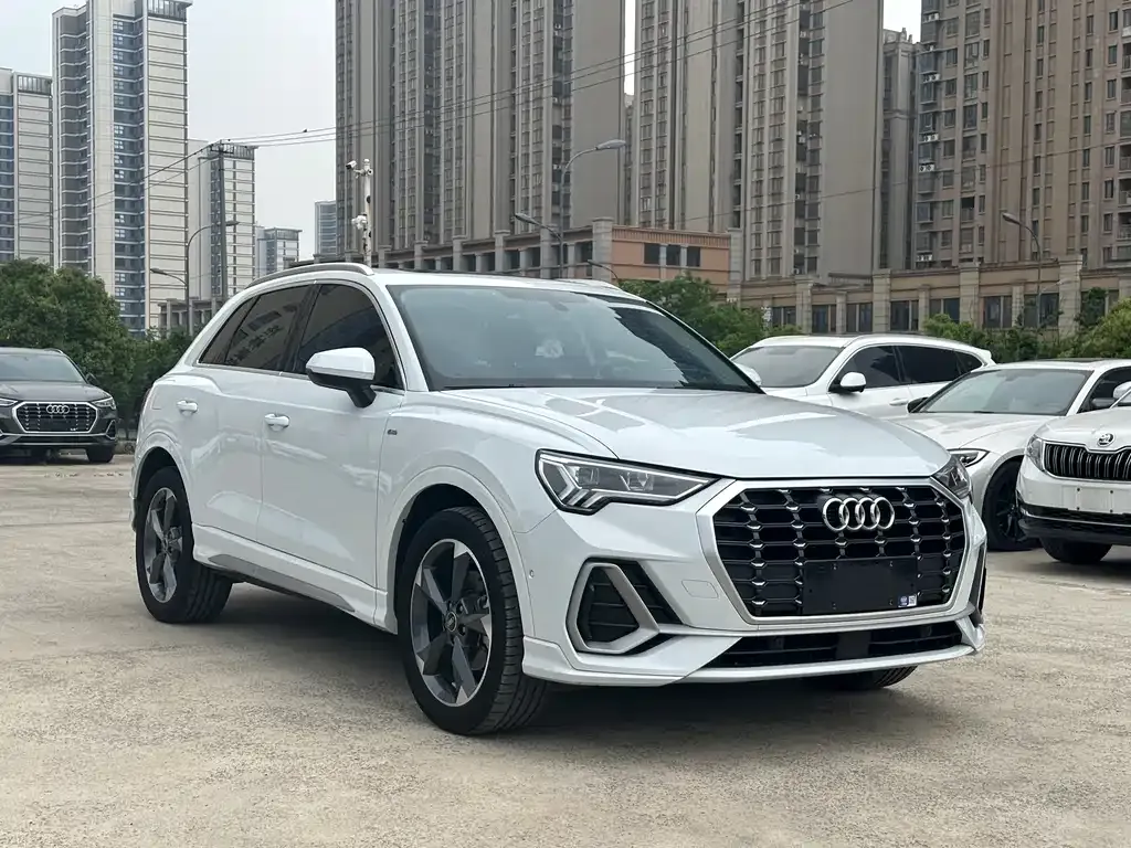 Audi Q3 — фото 4