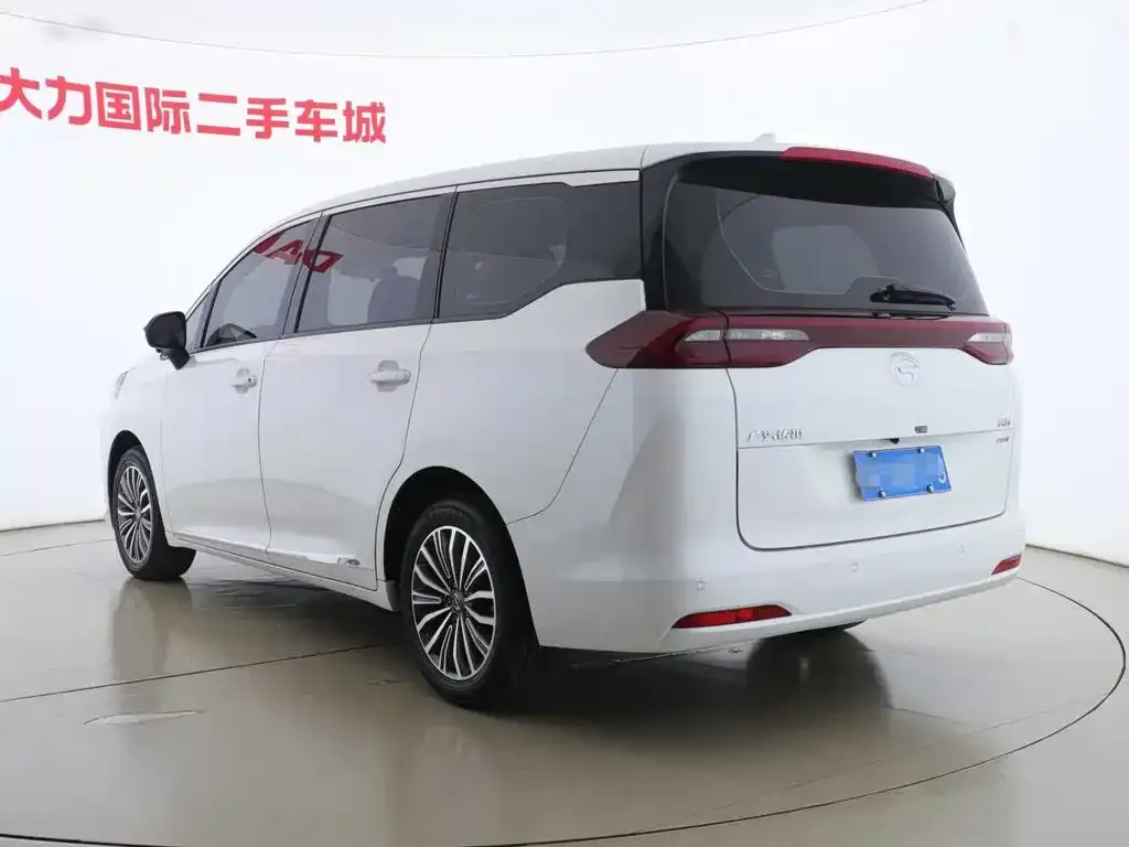 GAC Motor Trumpchi M6 — фото 9