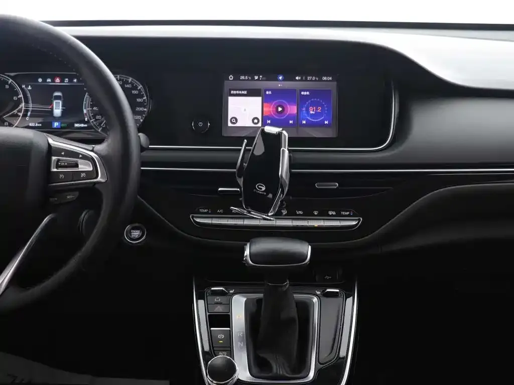 GAC Motor Trumpchi M6 — фото 10