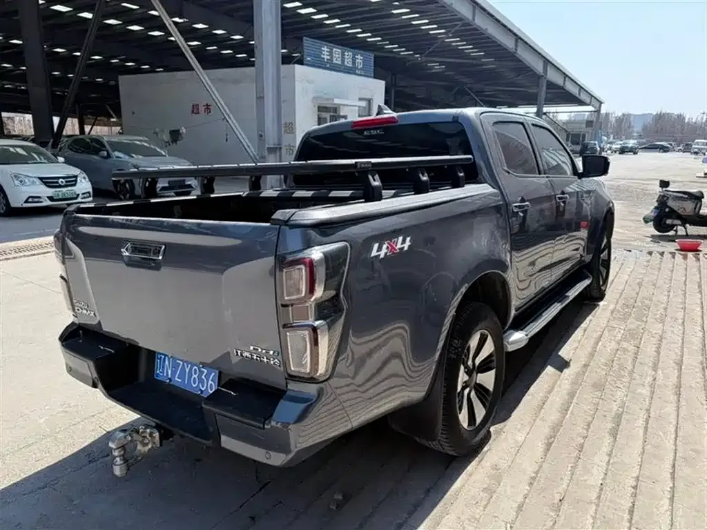 Isuzu D-MAX — фото 9