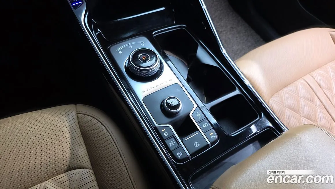 Kia Sorento — фото 9