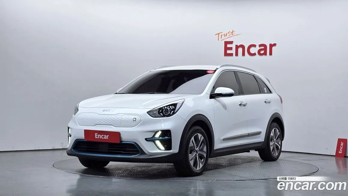 Kia Niro — фото 1