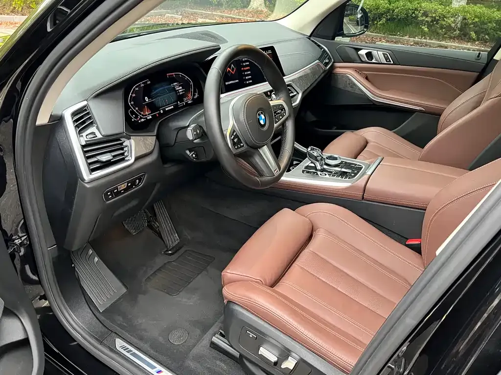 BMW X5 (Import) — фото 2