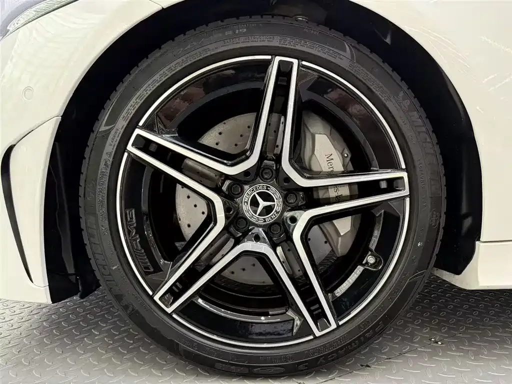 Mercedes-Benz CLS — фото 10