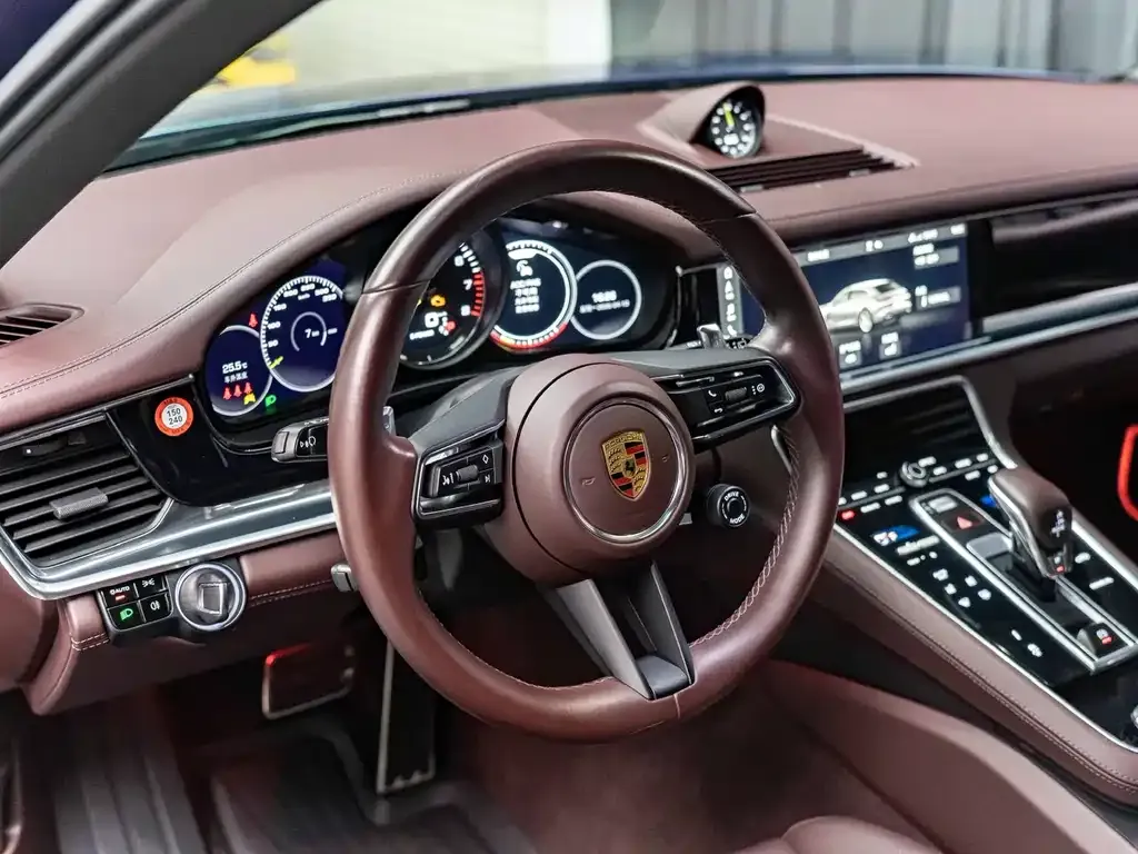 Porsche Panamera Hybrid — фото 10