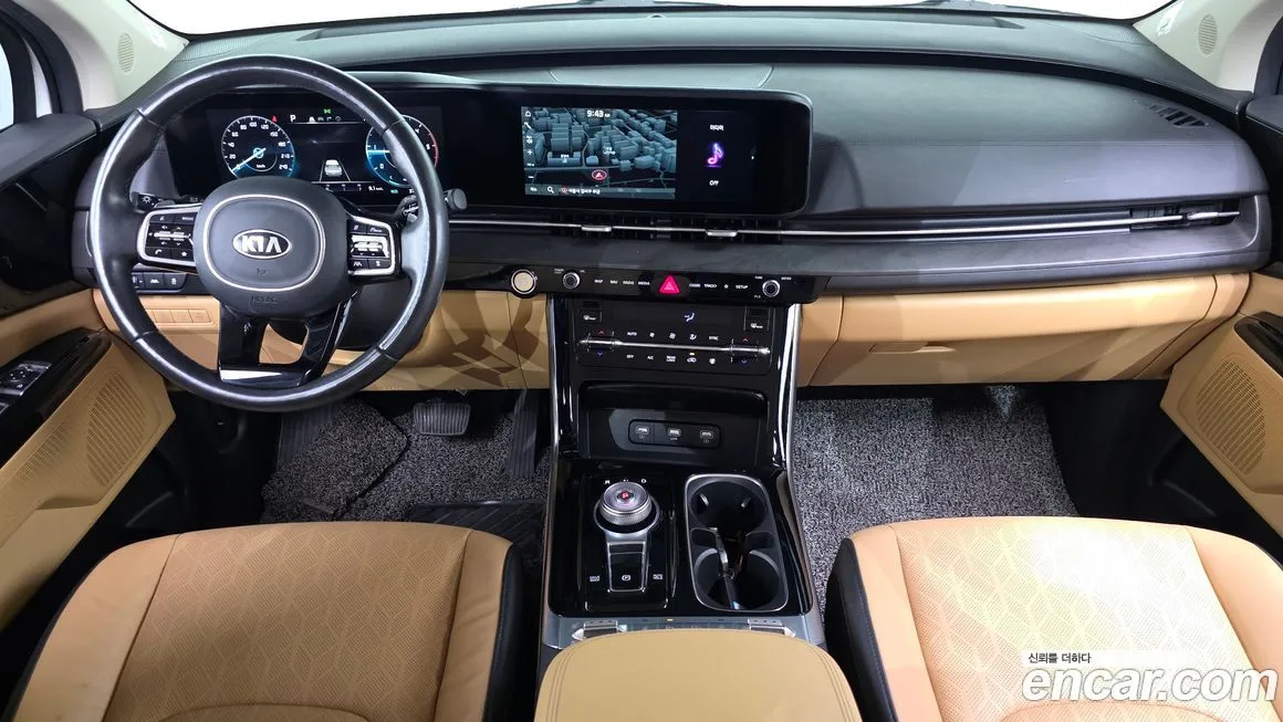 Kia Carnival — фото 10