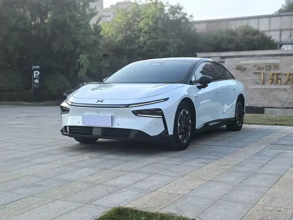 XPeng P7+ — фото 1