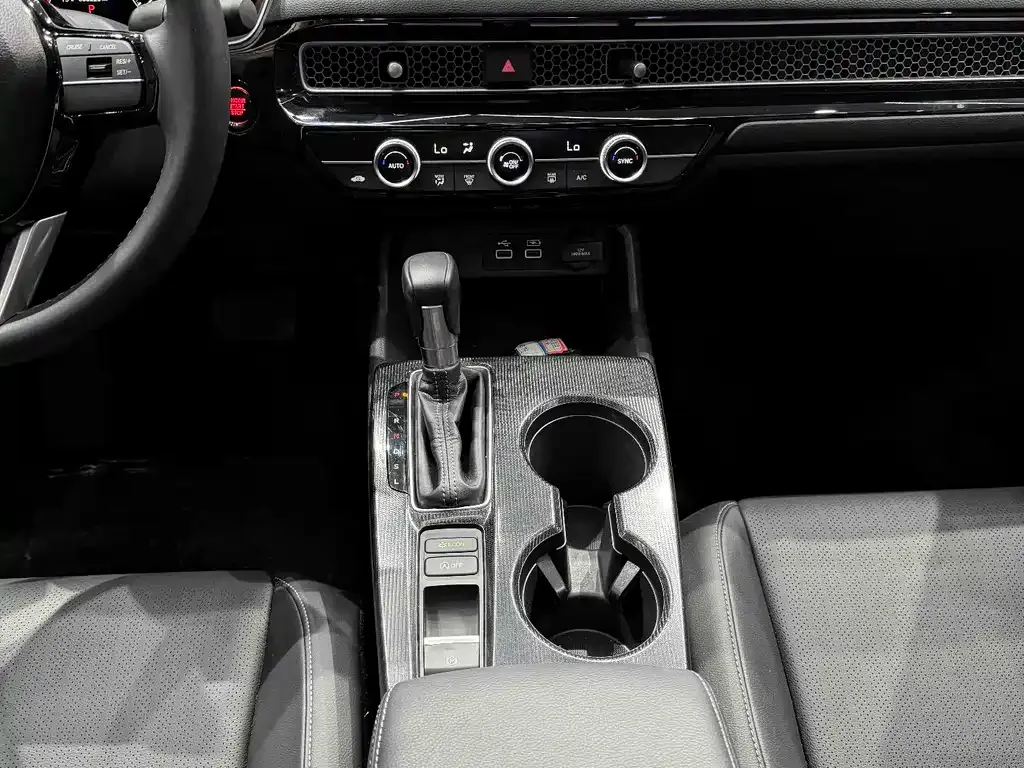 Honda Civic — фото 10