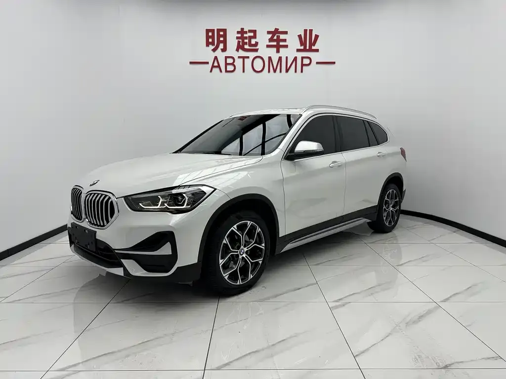 BMW X1 — фото 1