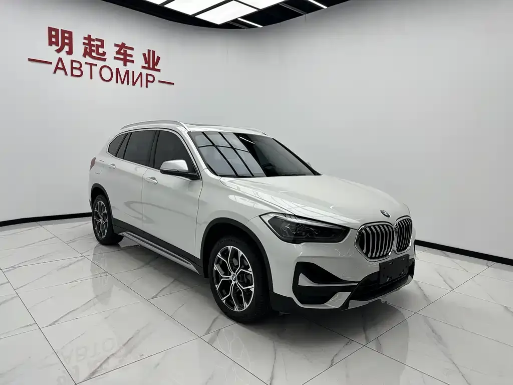 BMW X1 — фото 3