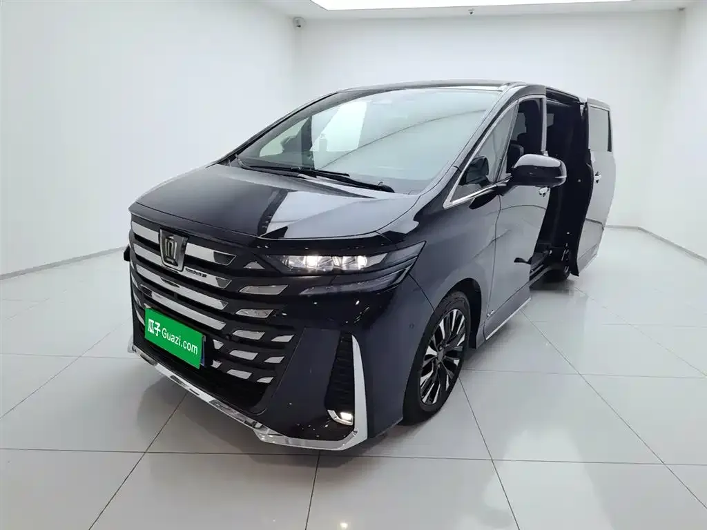 Toyota Vellfire — фото 7