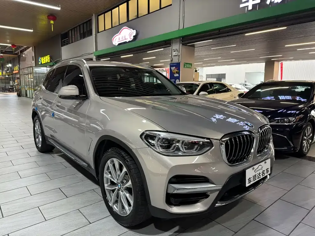 BMW X3 — фото 10