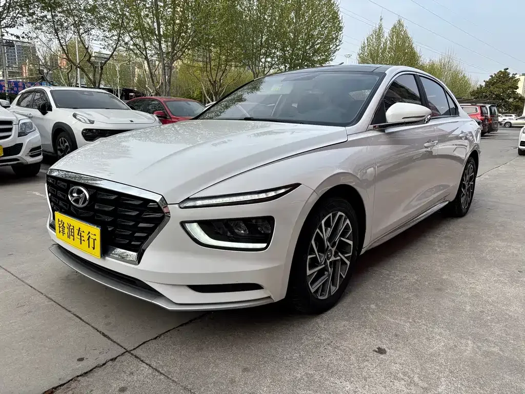 Hyundai Mistra — фото 1