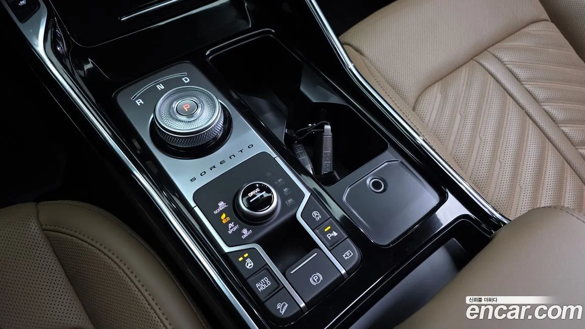 Kia Sorento — фото 8