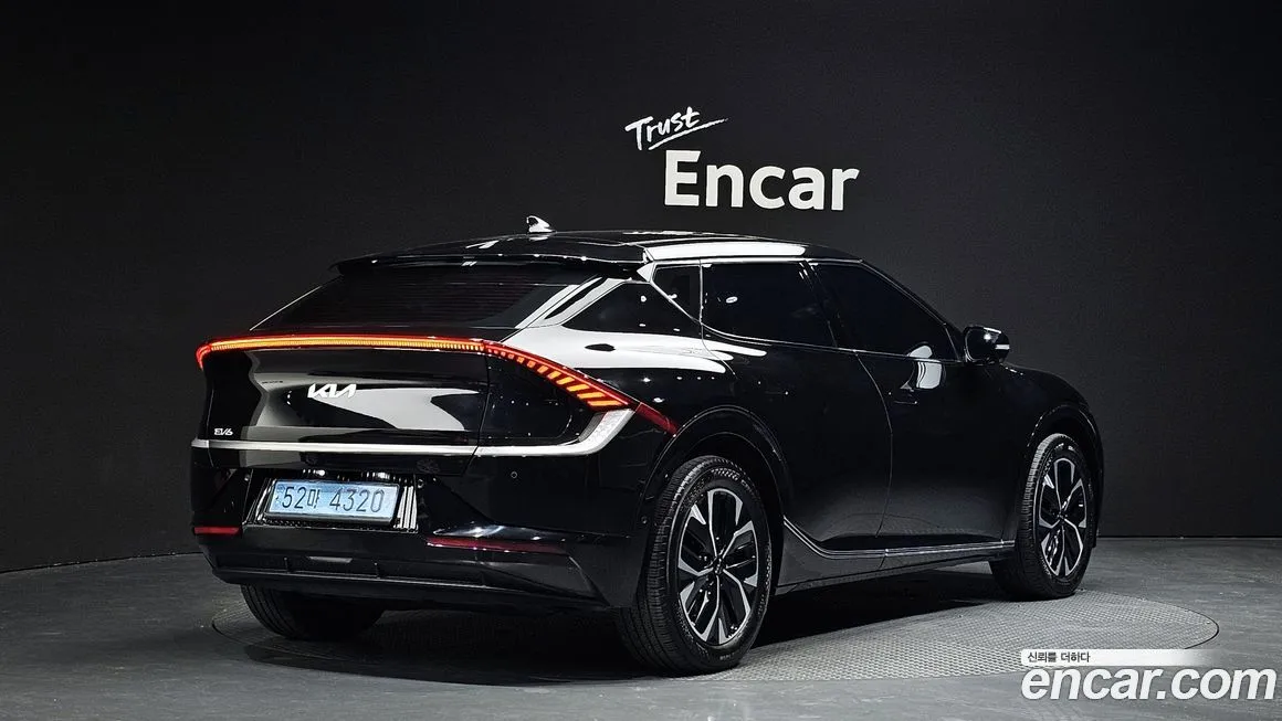 Kia EV6 — фото 8