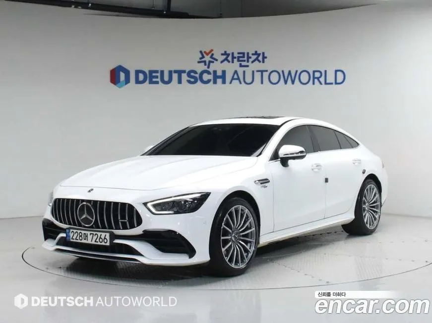 Mercedes-Benz AMG GT — фото 1