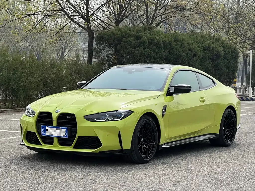 BMW M4 — фото 1
