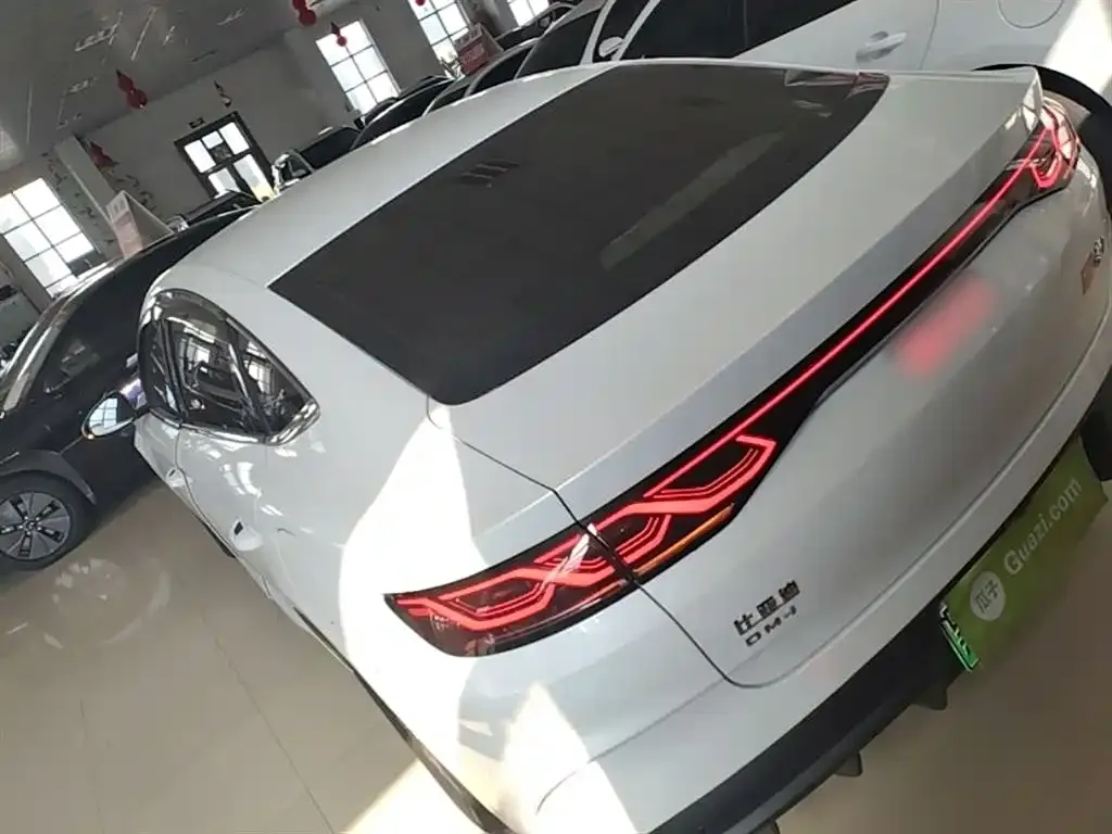 BYD Qin L — фото 8