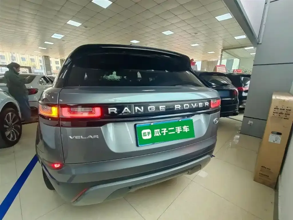 Land Rover Velar — фото 10