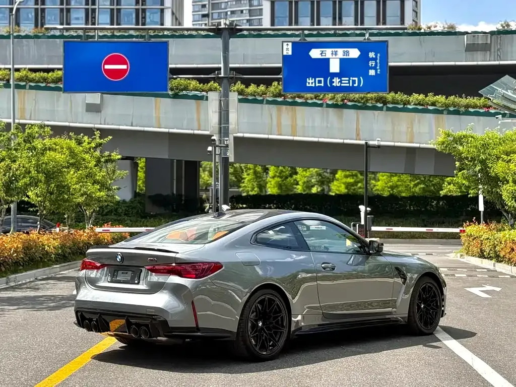 BMW M4 — фото 9