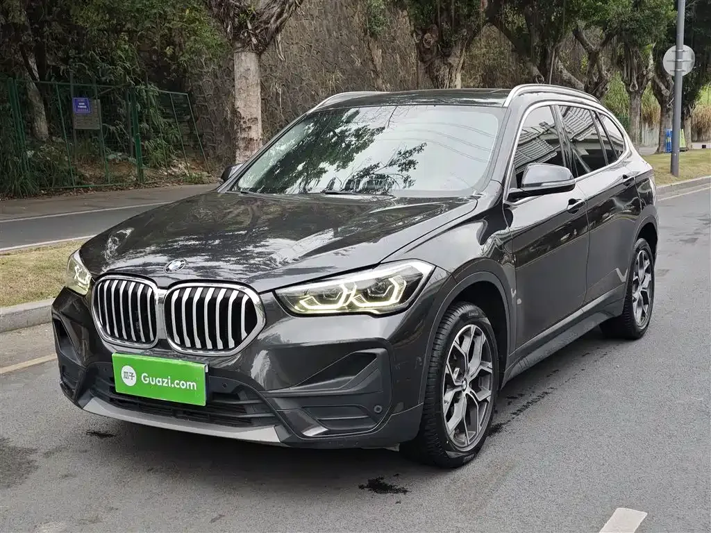 BMW X1 — фото 10