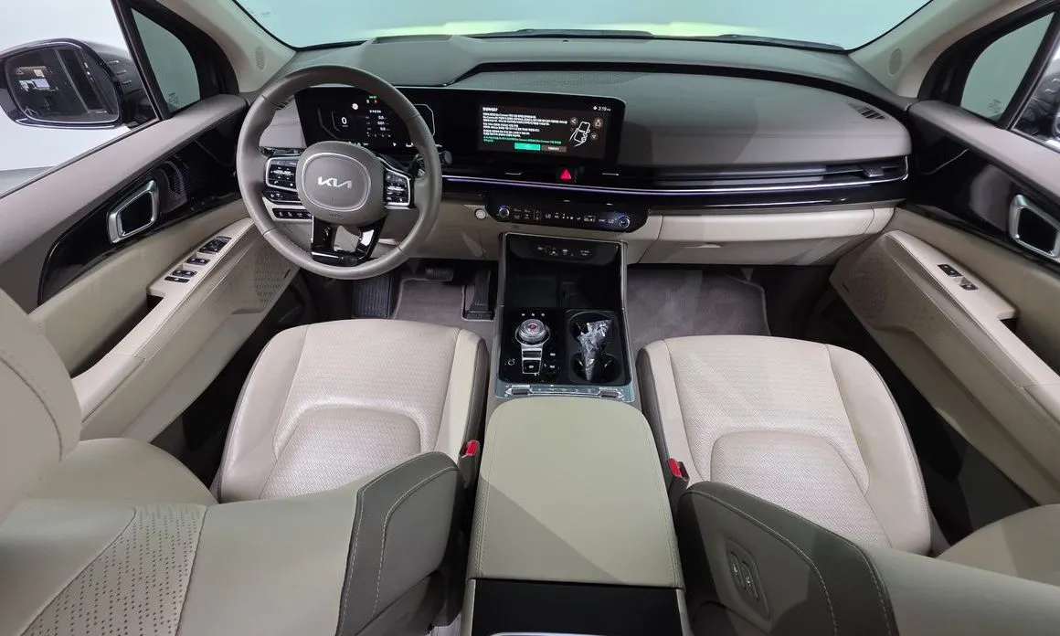 Kia Carnival — фото 10