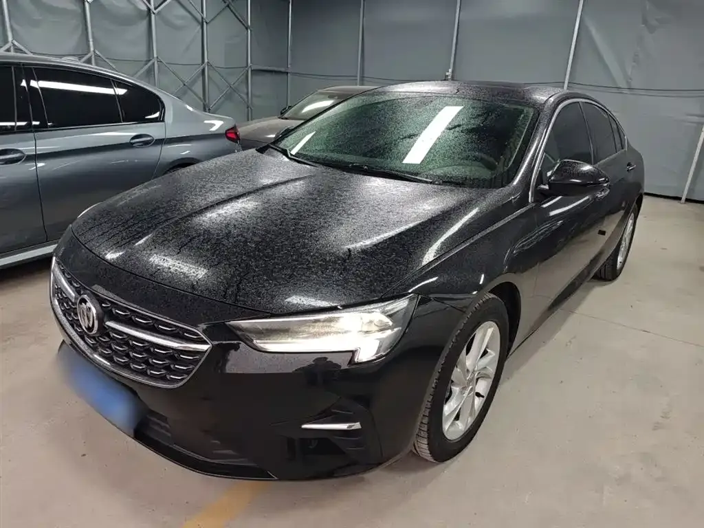 Buick Regal — фото 1