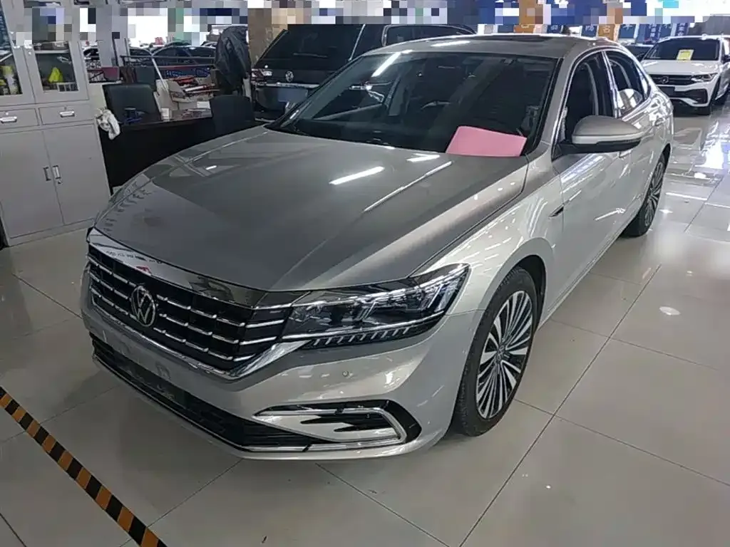 Volkswagen Passat — фото 5