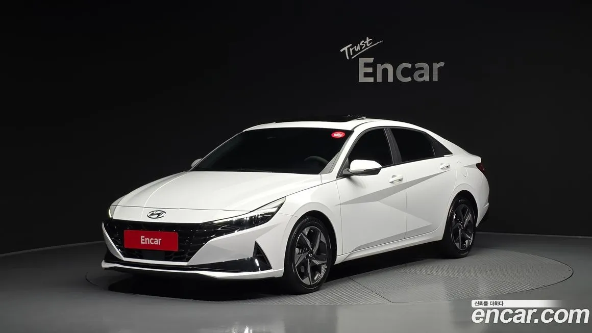 Hyundai AVANTE — фото 1