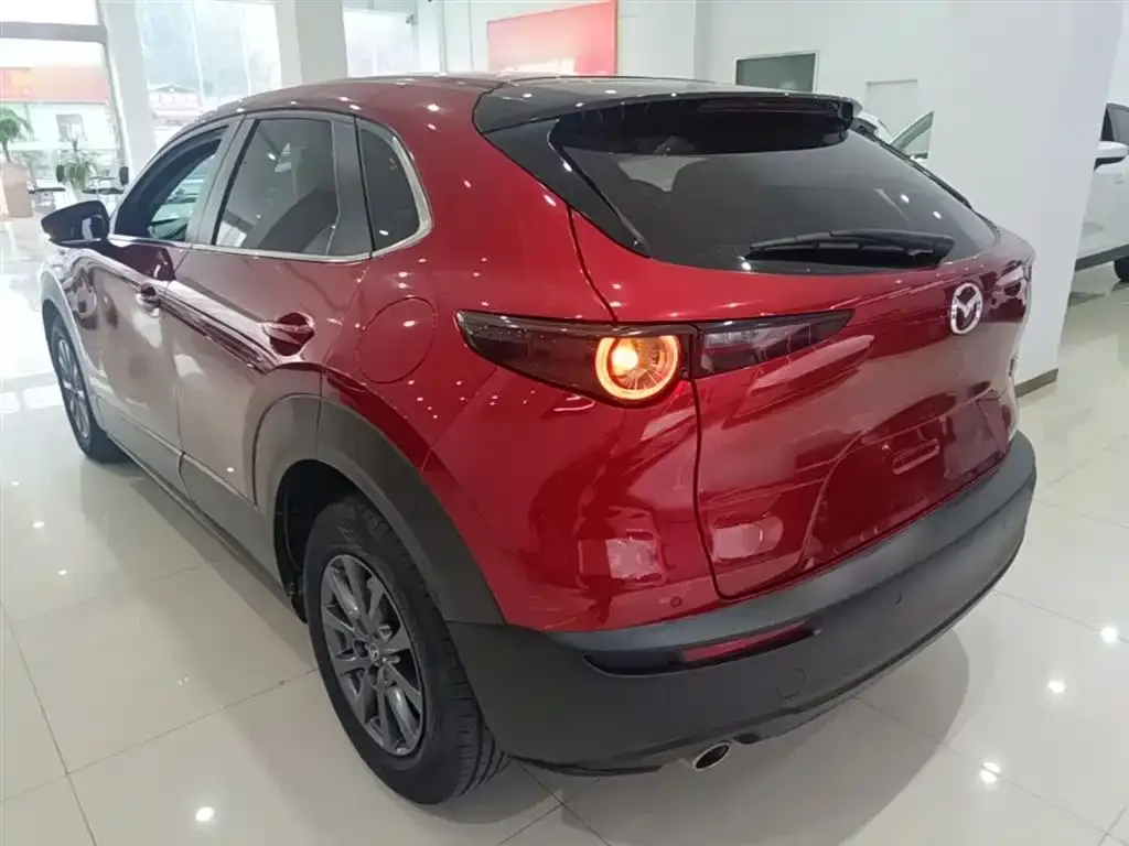 Mazda CX-30 — фото 7