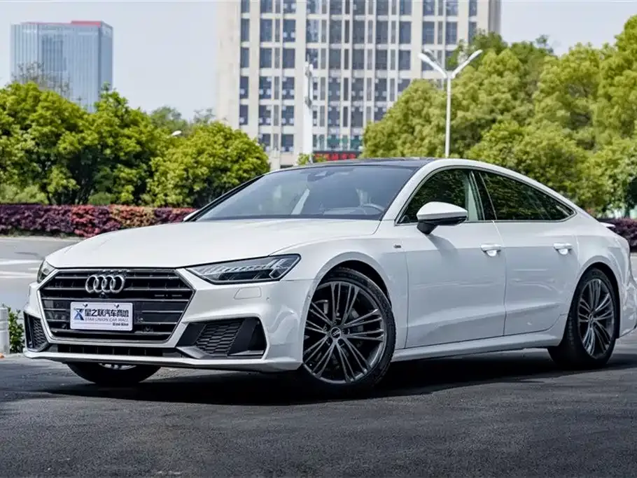 Audi A7 — фото 1