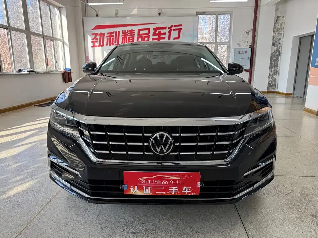 Volkswagen Passat — фото 4