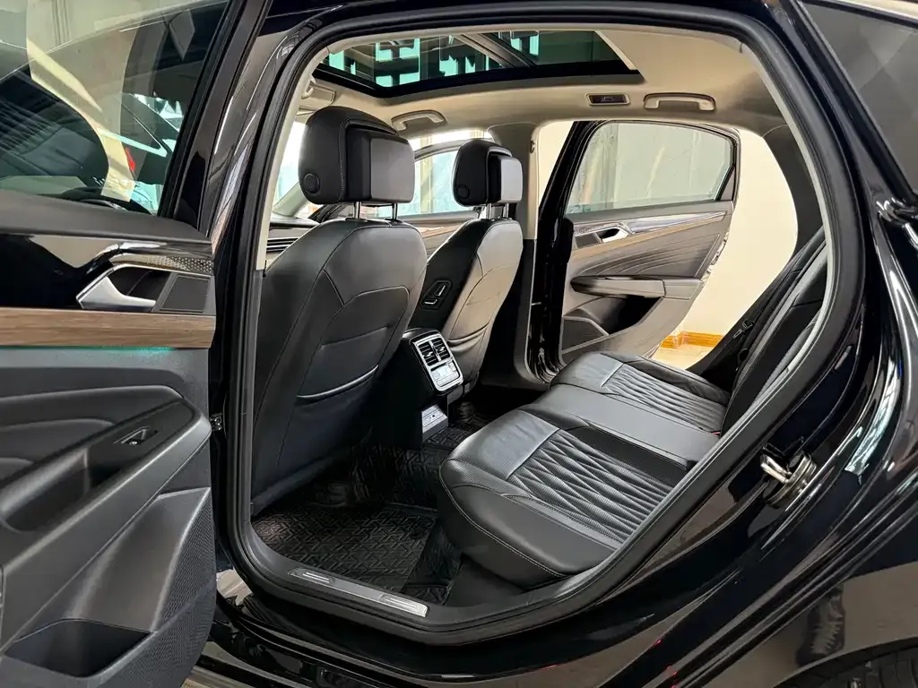 Volkswagen Passat — фото 2