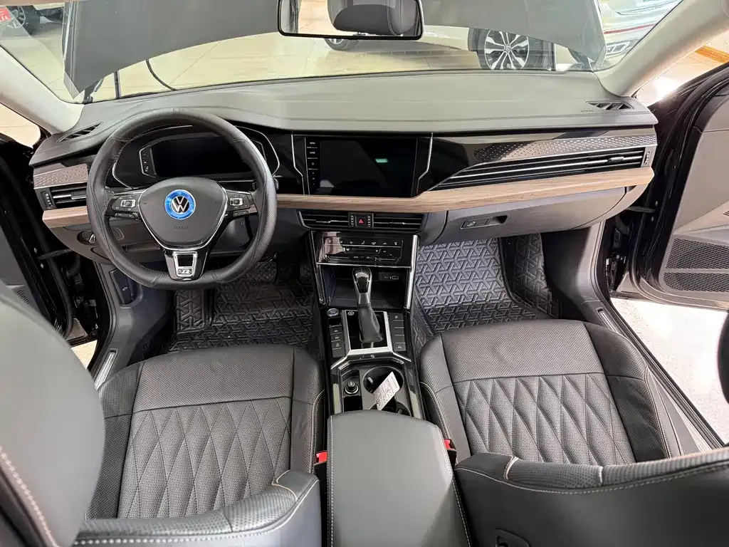 Volkswagen Passat — фото 3