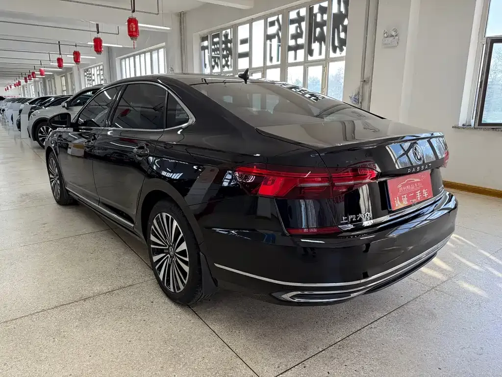 Volkswagen Passat — фото 5