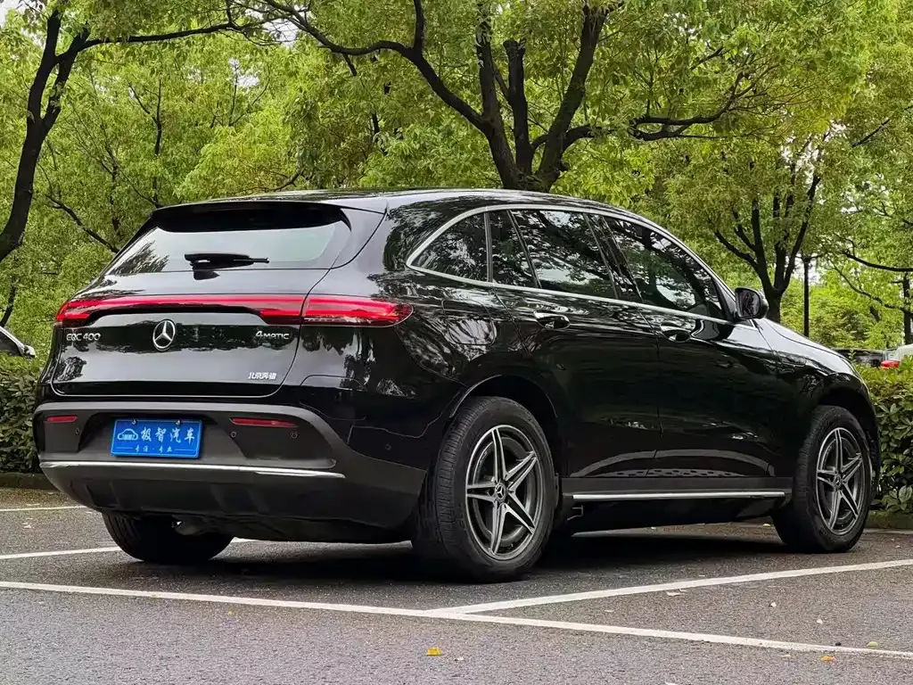Mercedes-Benz EQC — фото 4