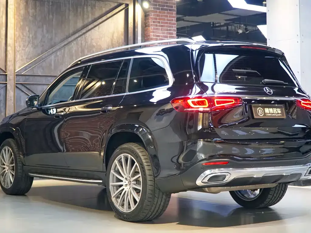Mercedes-Benz GLS — фото 10